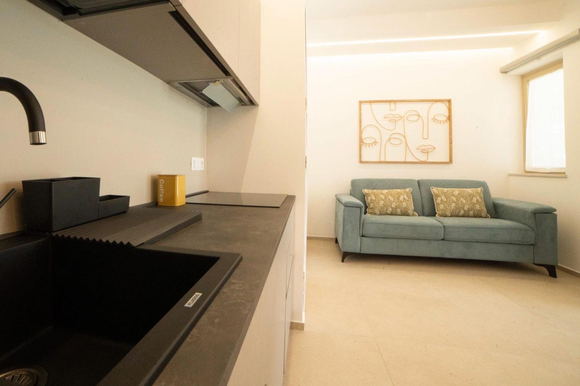 Aura Apartments Mattinata Exterior photo