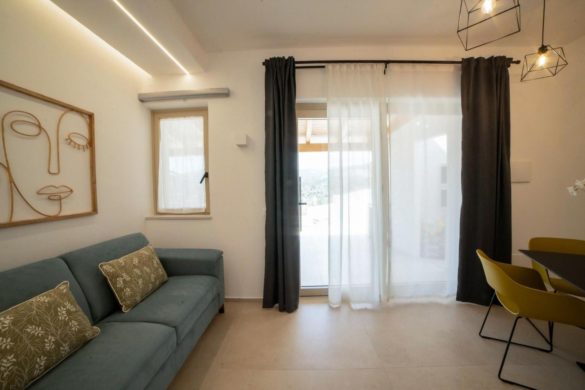 Aura Apartments Mattinata Exterior photo
